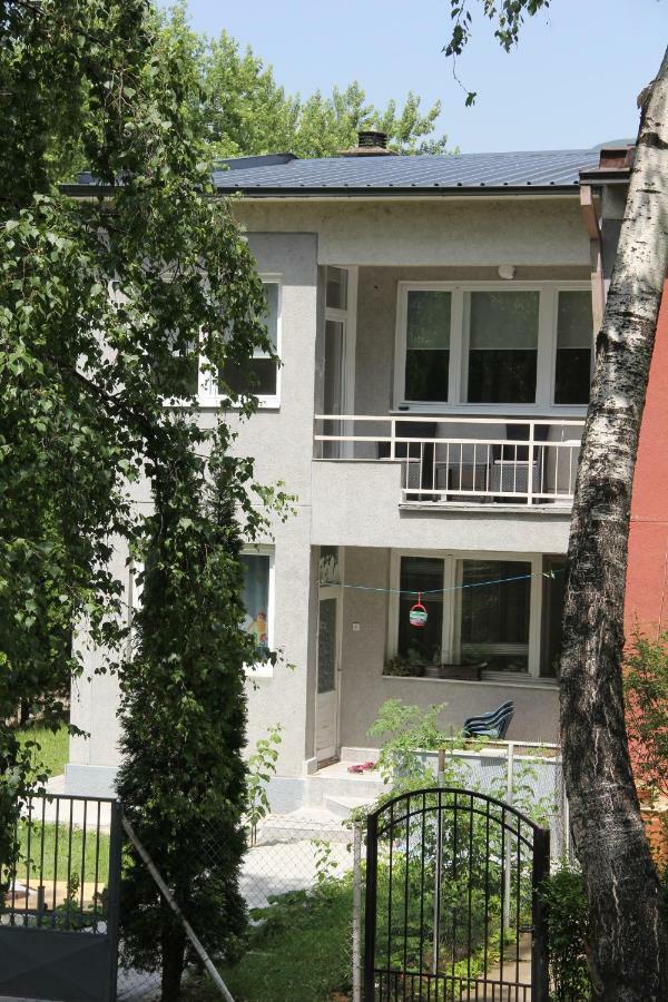 Apartman Kej Pirot Eksteriør billede
